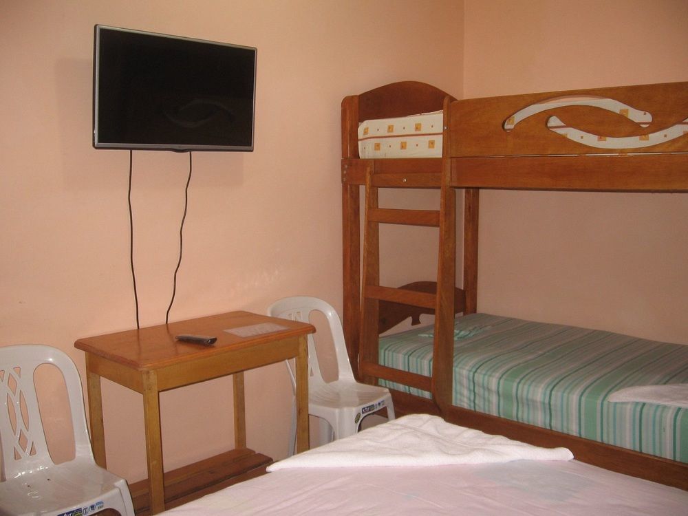 Amazon House Hostel Iquitos Extérieur photo