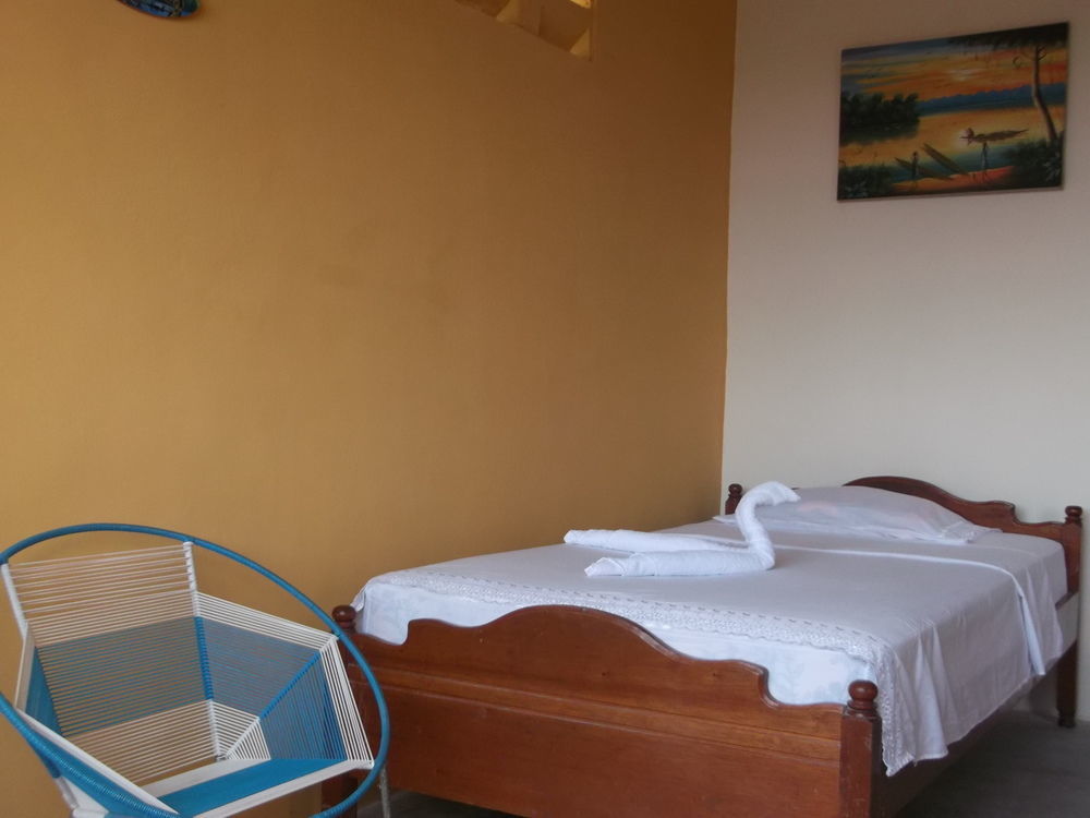 Amazon House Hostel Iquitos Extérieur photo