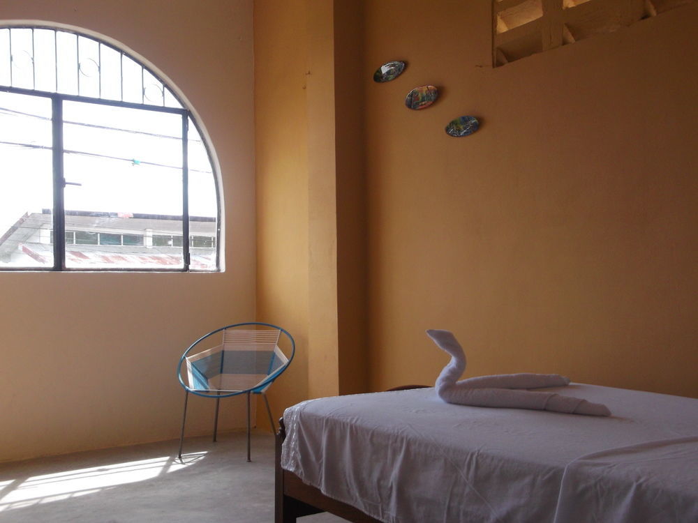Amazon House Hostel Iquitos Extérieur photo