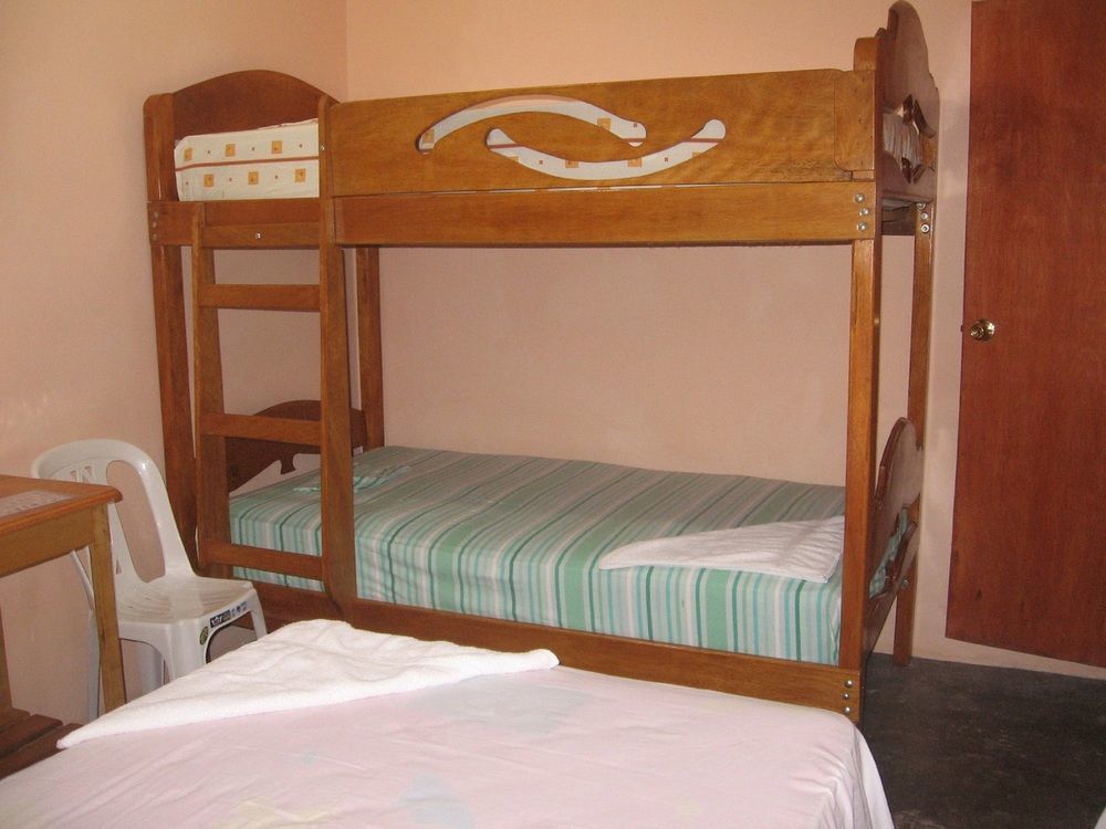 Amazon House Hostel Iquitos Extérieur photo